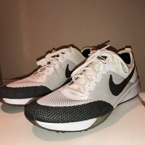 Nike Zoom Dynamic Shoes